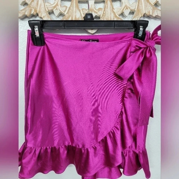 Dear Moon Ruffled Wrap Skirt - Picture 4 of 16